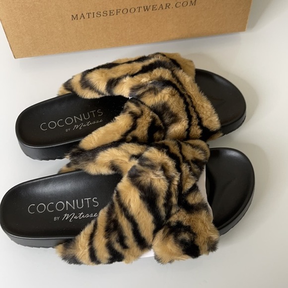 Anthropologie COCONUTS by Matisse Seasons Cheetah Slippers Size 8 - Picture 6 of 8